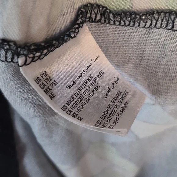 JM Collection Black and Blue Floral Blouse - Picture 5 of 5